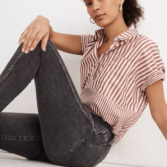 Madewell 10" High-Rise Skinny Crop Jeans - Picture 2 of 10